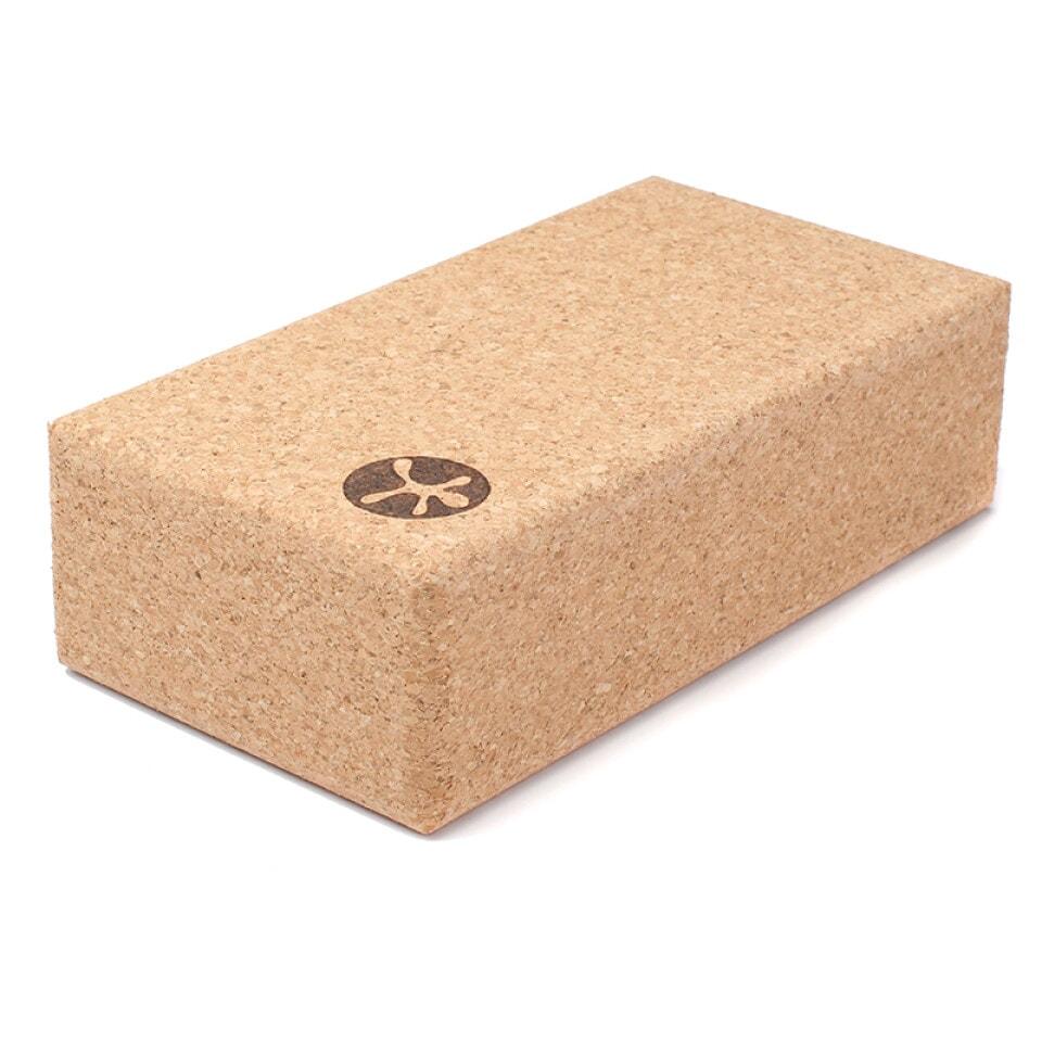 Korkblok til yoga med mål 227 x 120 x 75 millimeter